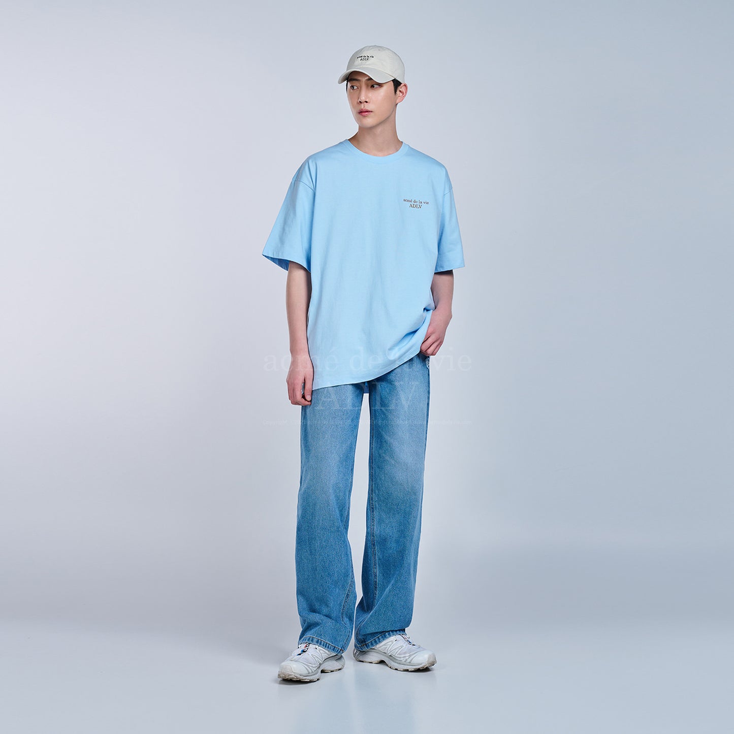 Basic Short Sleeve T-shirt (Light Blue)