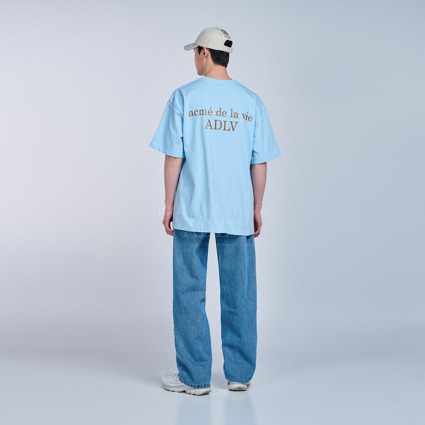 Basic Short Sleeve T-shirt (Light Blue)