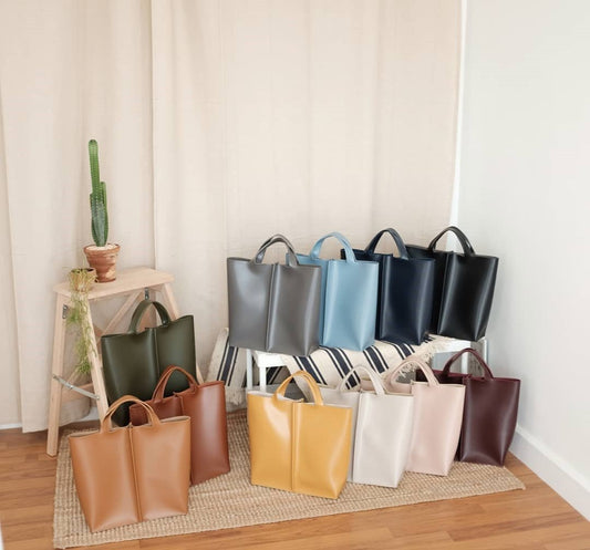Signature Tote
